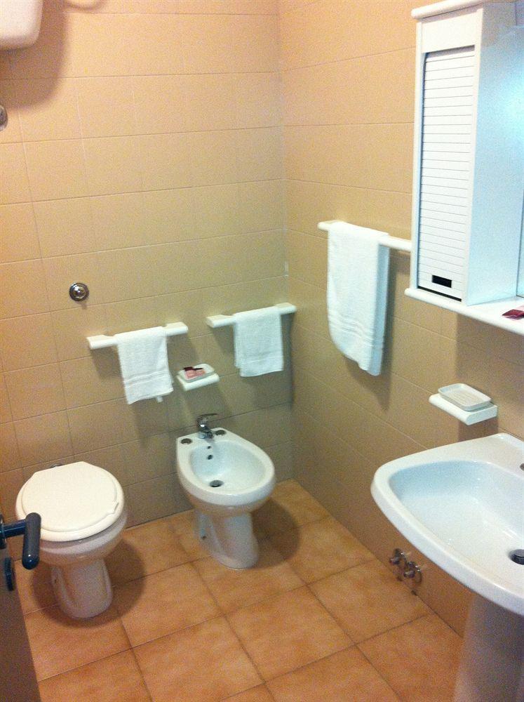 Отель Casa Pastor Bonus Лечче Экстерьер фото
