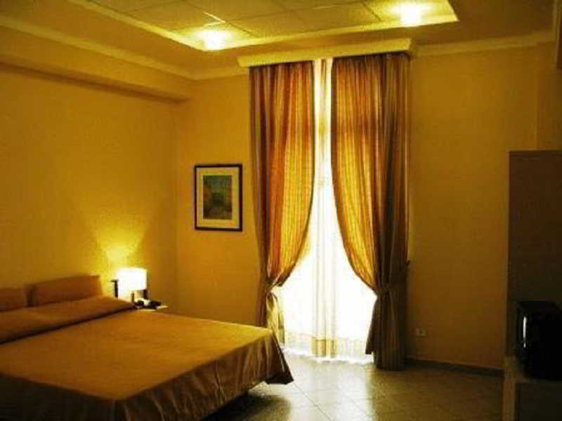 Отель Casa Pastor Bonus Лечче Экстерьер фото